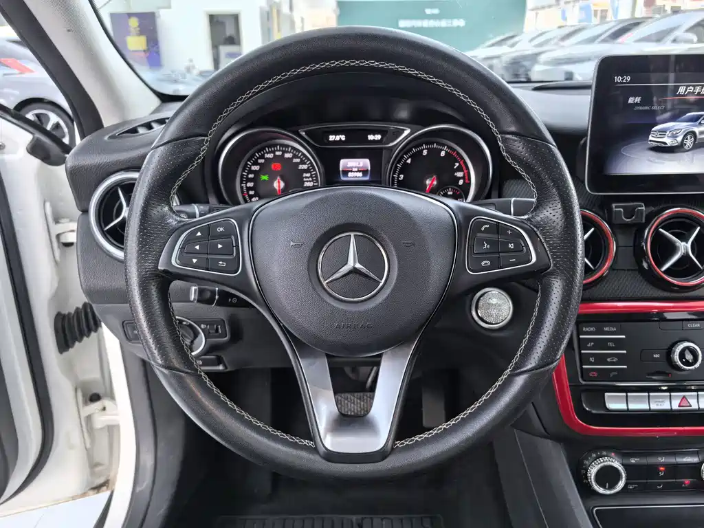 Mercedes-Benz GLA 2019 — фото 8