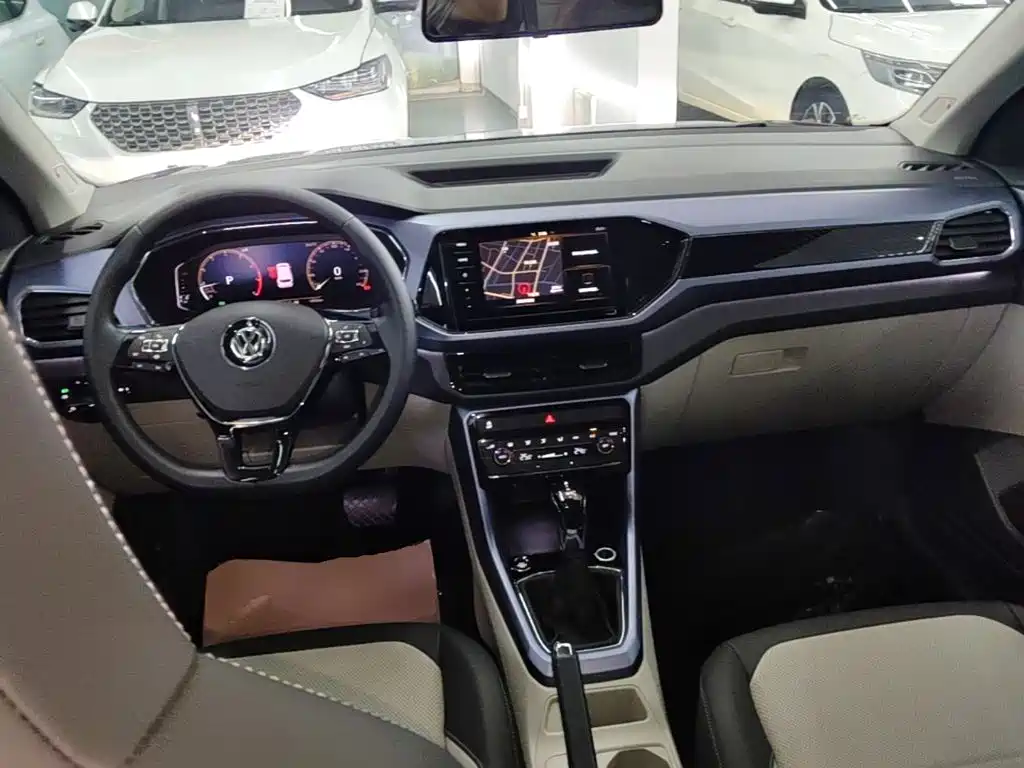 Volkswagen T-Cross 2020 — фото 10