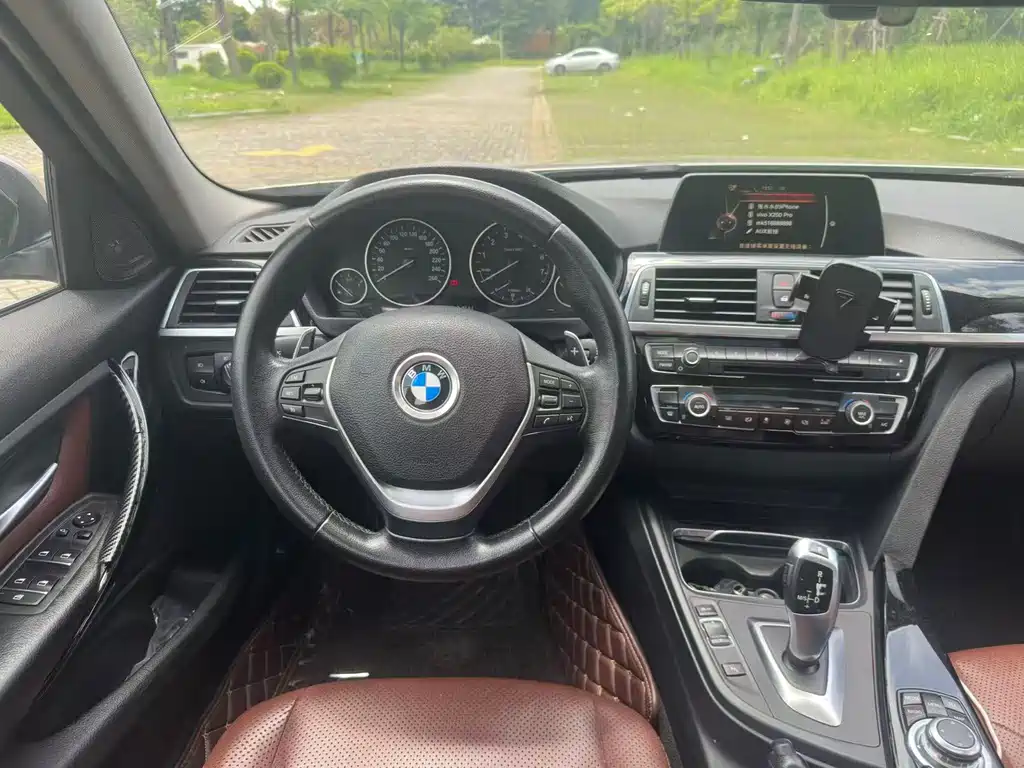BMW 3 Series 2016