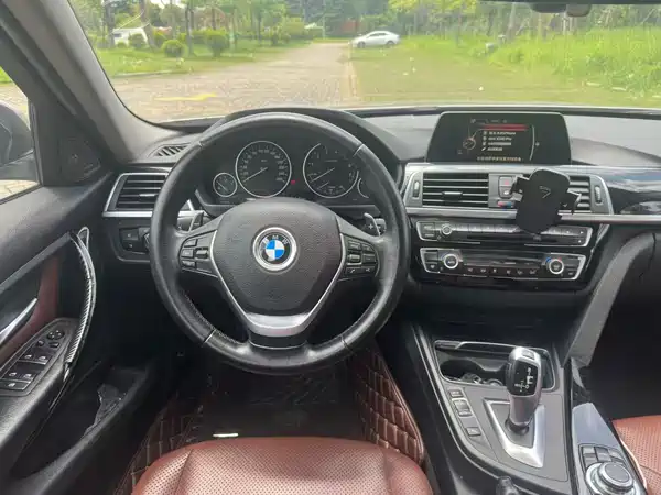 BMW 3 Series 2016