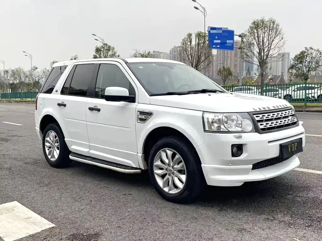Land Rover Freelander 2 2013 — фото 3