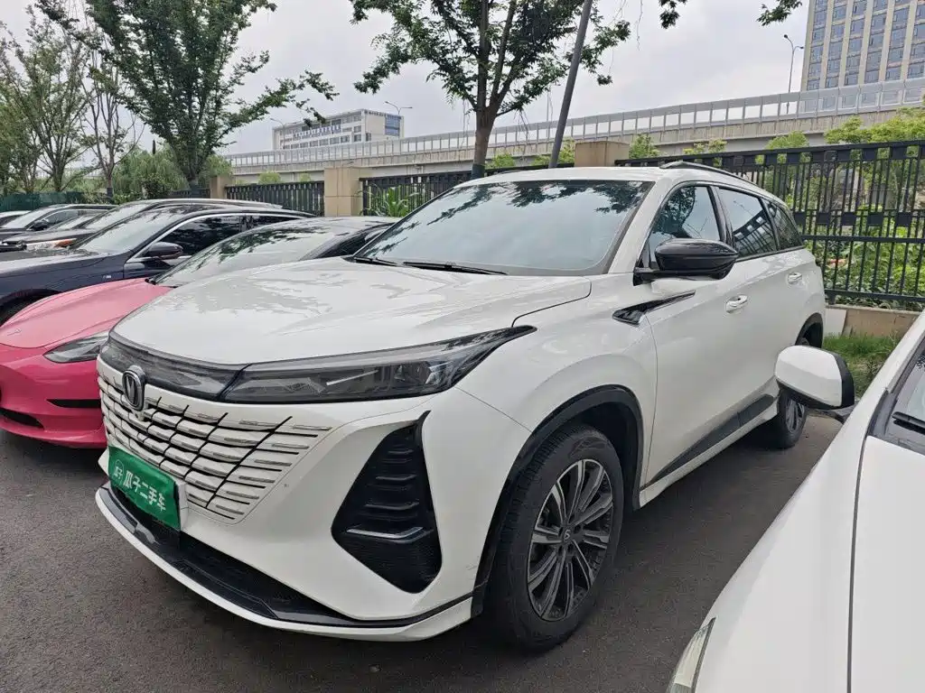 Changan CS75PLUS 2024 — фото 2