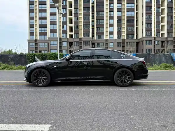 Cadillac CT5 2025