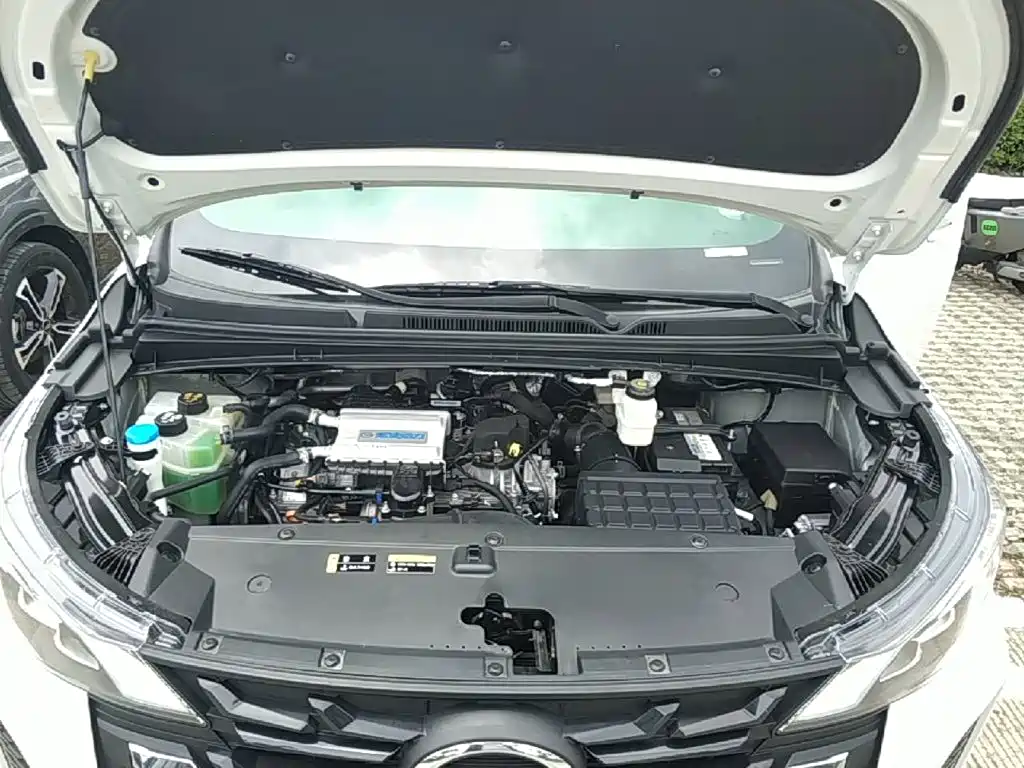 GAC Motor Trumpchi M6 2023 — фото 20