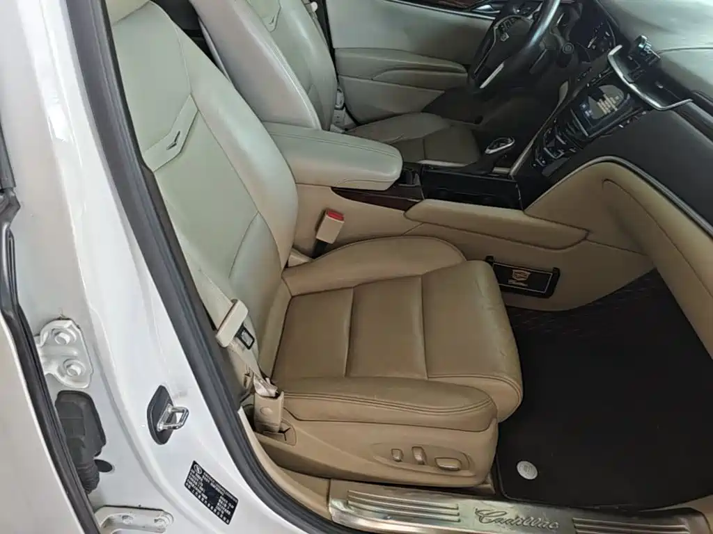 Cadillac XTS 2016 — фото 25