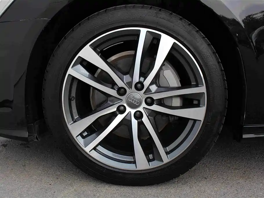 Audi A6L 2022 — фото 15