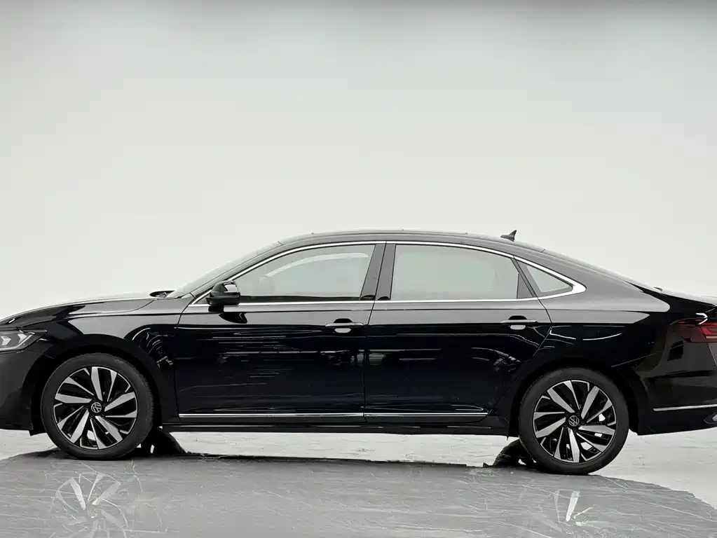 Volkswagen Passat 2022