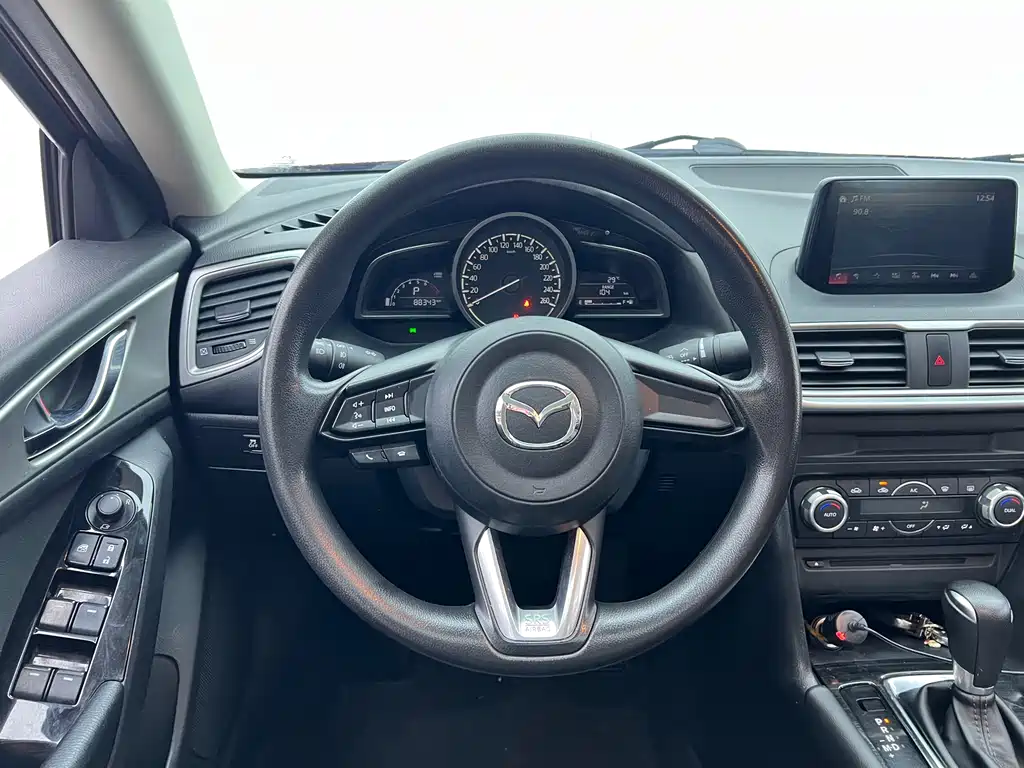 Mazda 3 Angkesela 2018 — фото 9