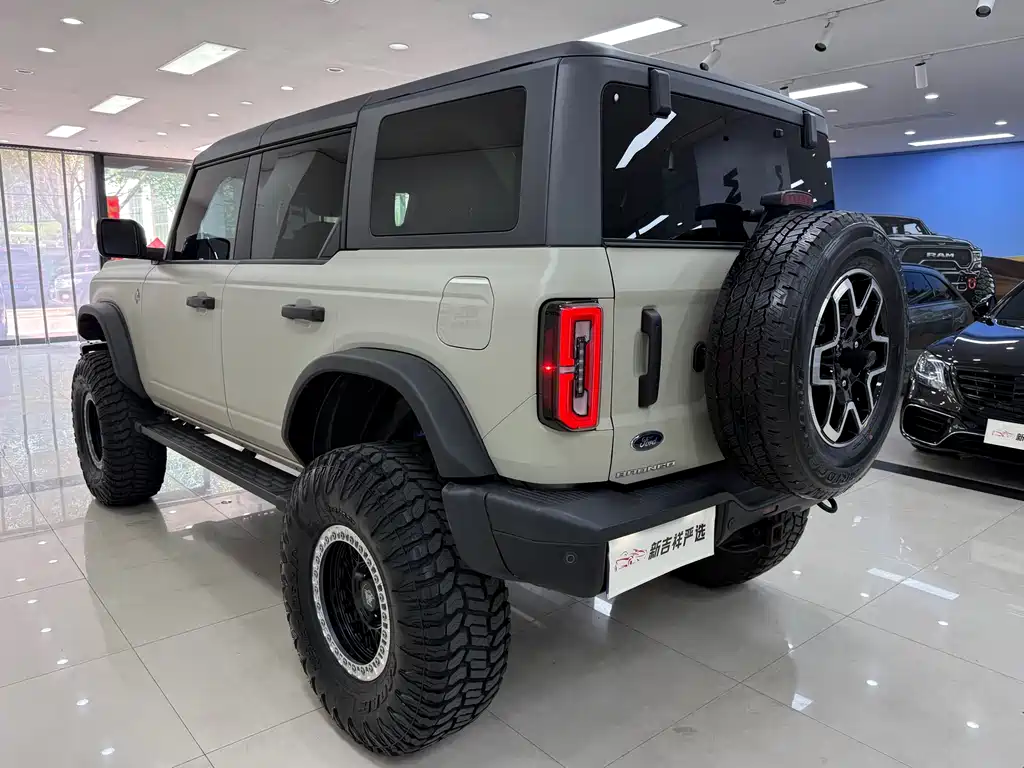 Ford Bronco 2024 — фото 14