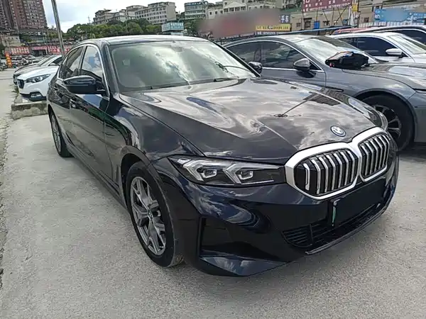 BMW i3 2024