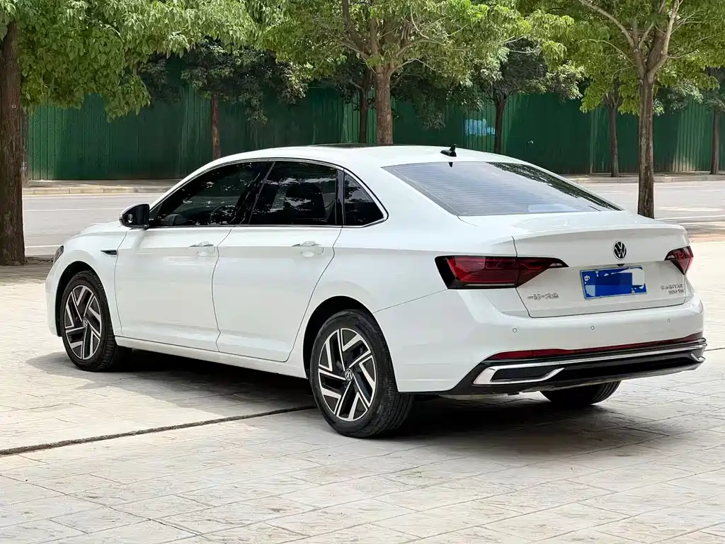 Volkswagen Sagitar 2024