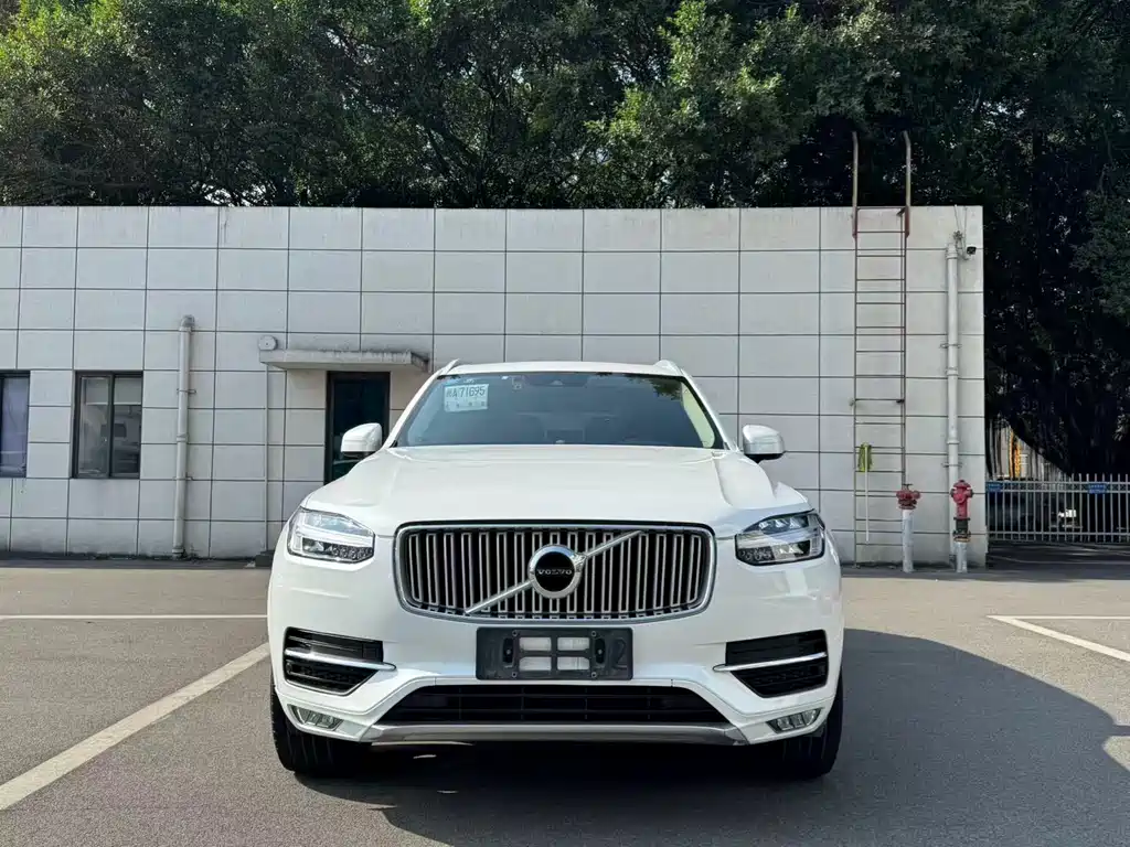 Volvo XC90 2019 — фото 2