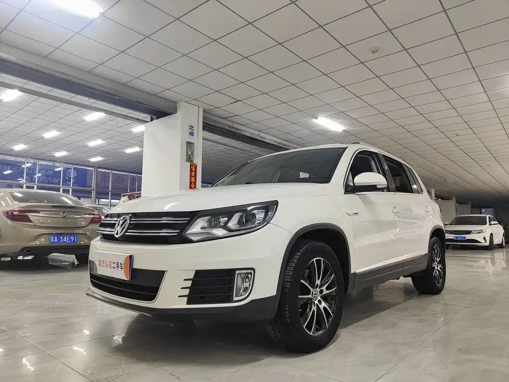 Volkswagen Tiguan 2016 — фото 1