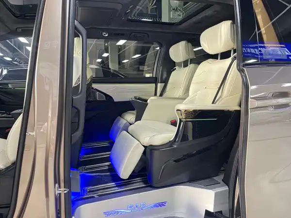 GAC Trumpchi M8 2023