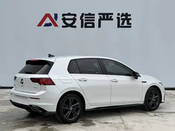 Volkswagen Golf 2022