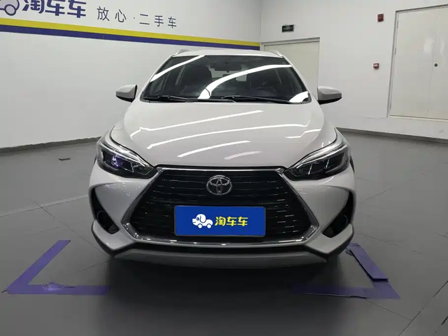 Toyota Yaris L 2023