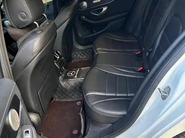 Mercedes-Benz C-Class 2020