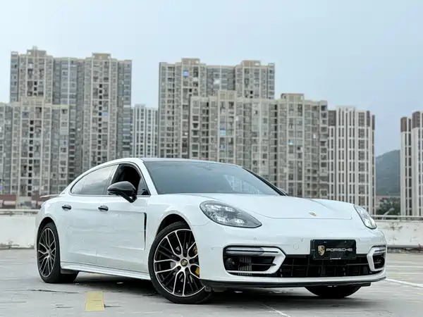 Porsche Panamera 2024