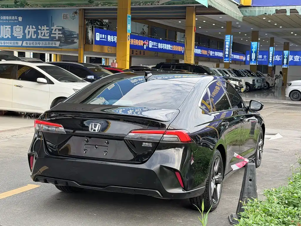 Honda Inspire 2024 — фото 11
