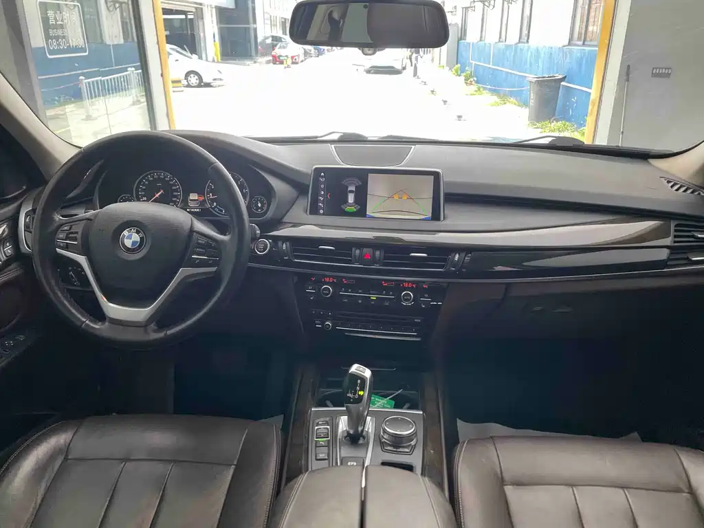 BMW X5 2018 — фото 23