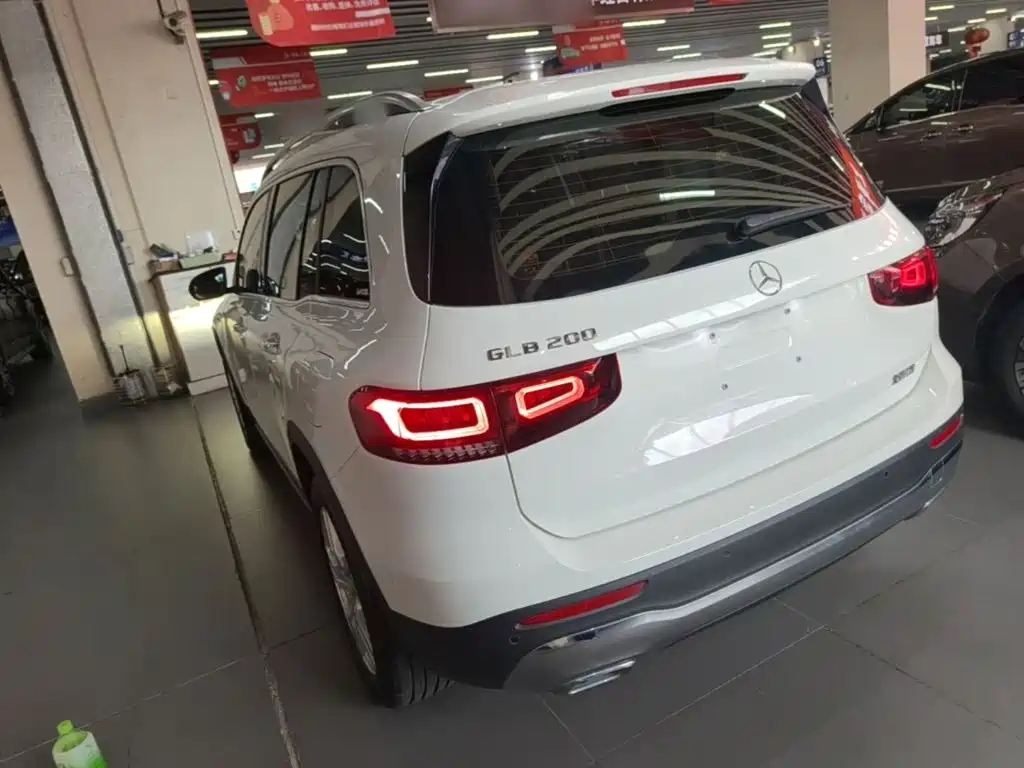Mercedes-Benz GLB 2021