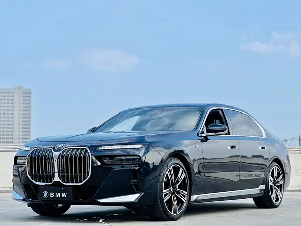 BMW 7 Series 2024