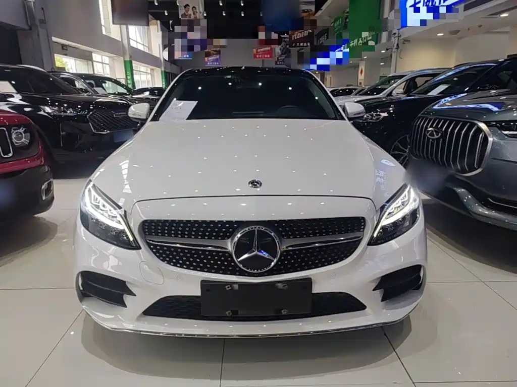 Mercedes-Benz C-Class 2020
