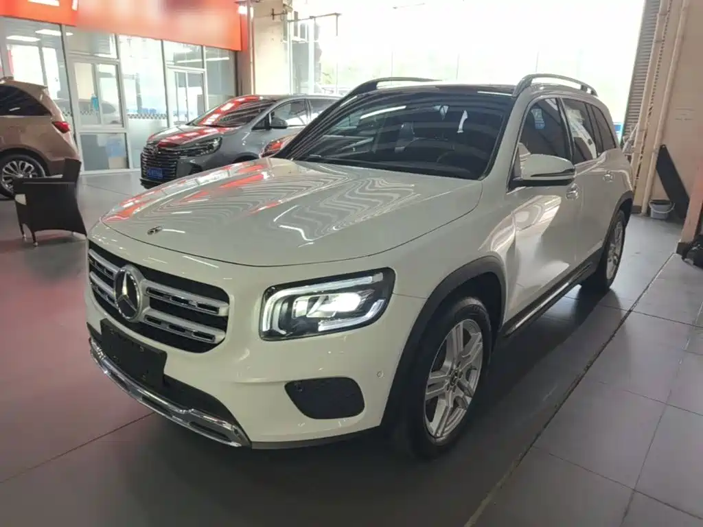 Mercedes-Benz GLB 2021