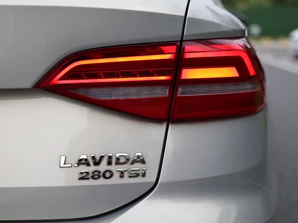 Volkswagen Lavida 2019 — фото 30