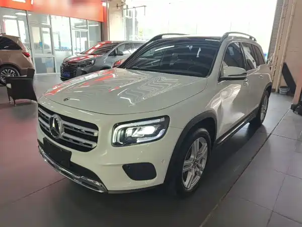 Mercedes-Benz GLB 2021