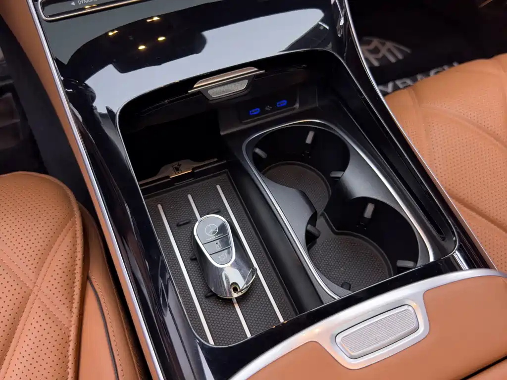 Mercedes-Benz Maybach S-Class 2022 — фото 18