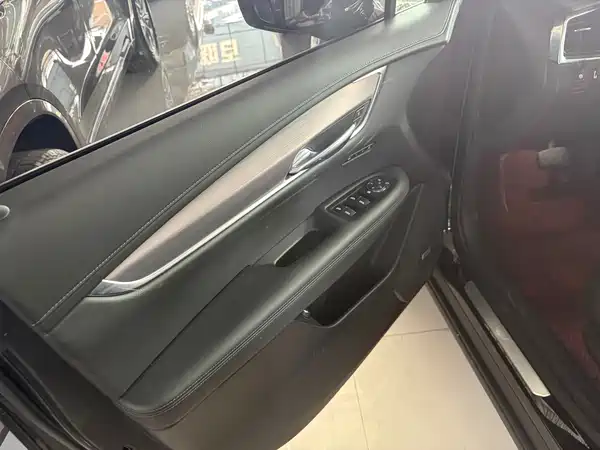 Cadillac XT6 2023