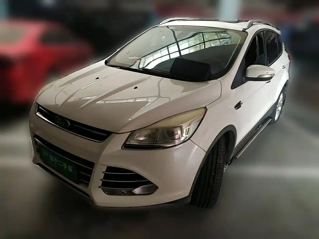 Ford Kuga 2015 — фото 1