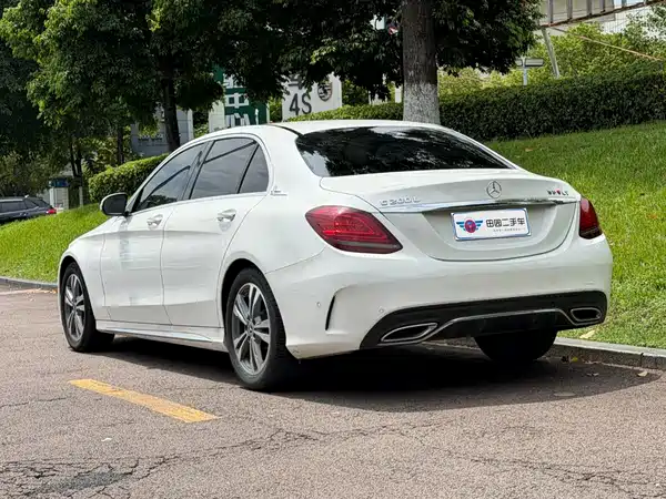 Mercedes-Benz C-Class 2020
