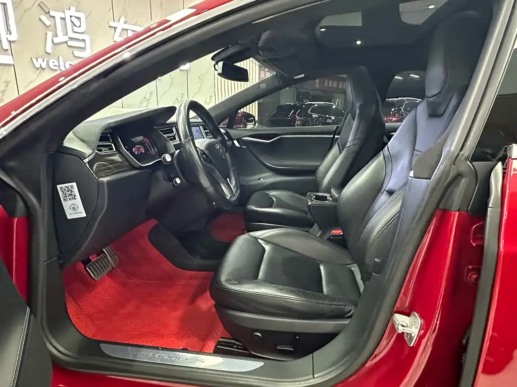 Tesla Model S 2016 — фото 12
