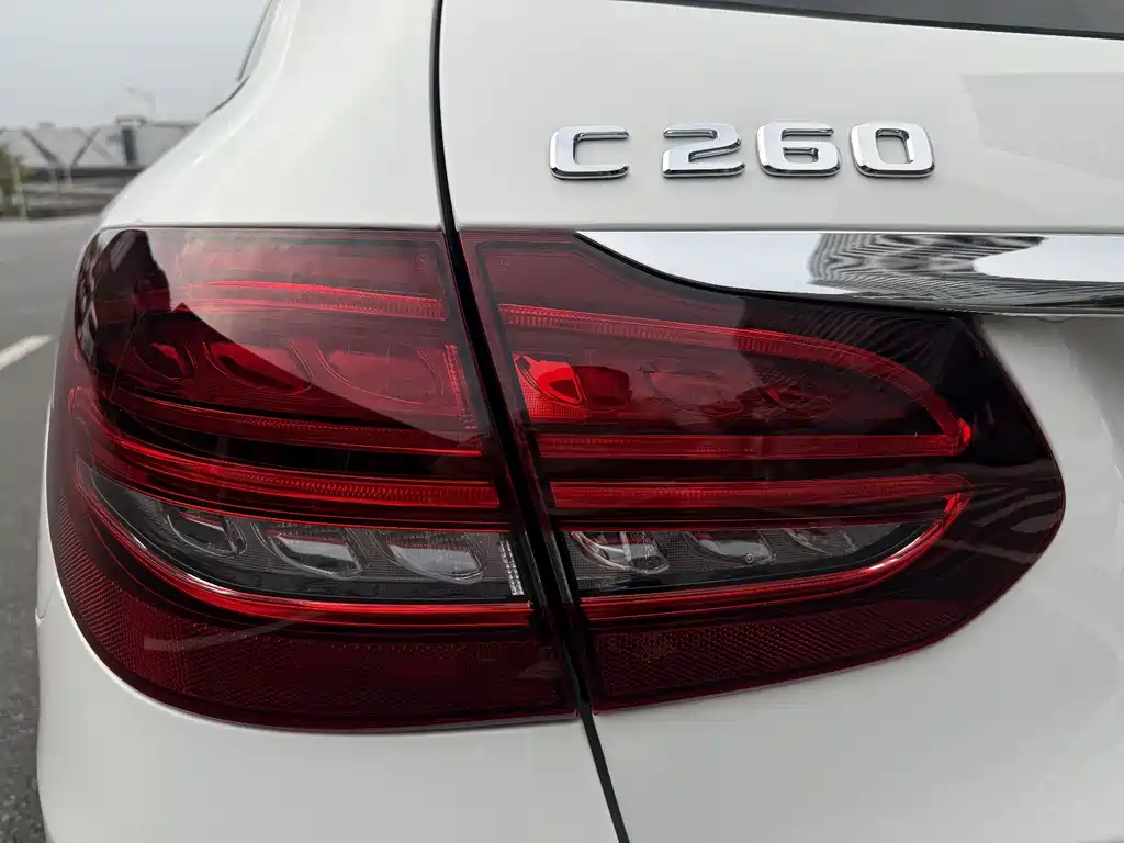Mercedes-Benz C-Class 2020 — фото 17