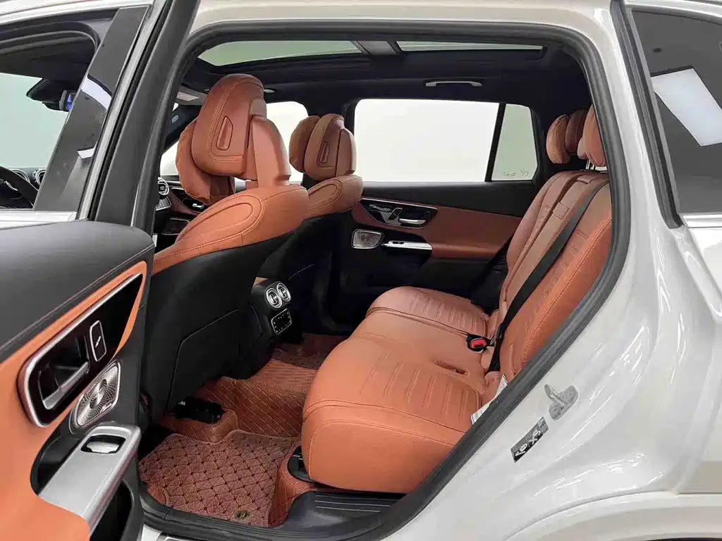 Mercedes-Benz GLC 2023 — фото 12