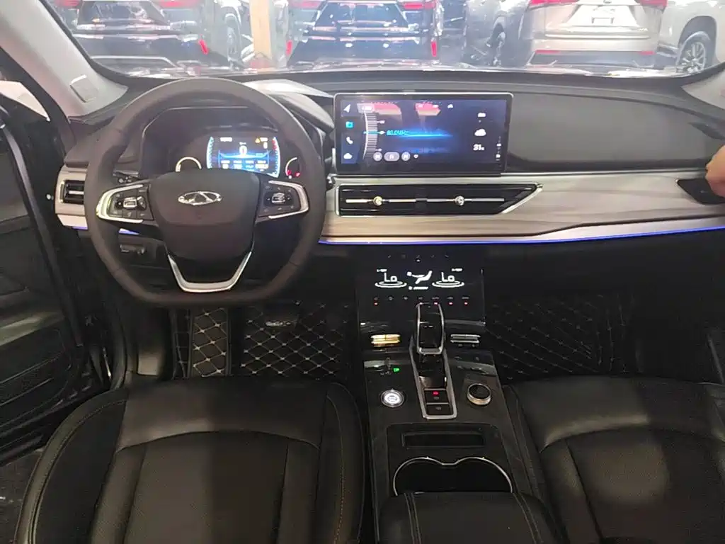 Chery Tiggo 8 2022 — фото 10