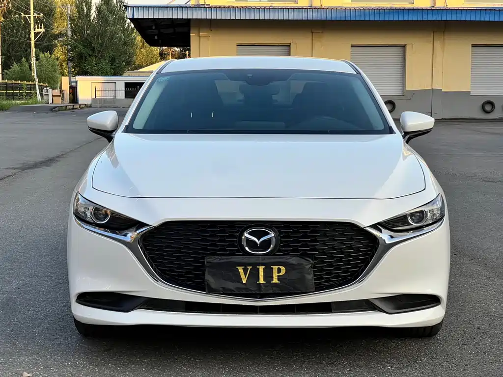 Mazda 3 Axela 2023