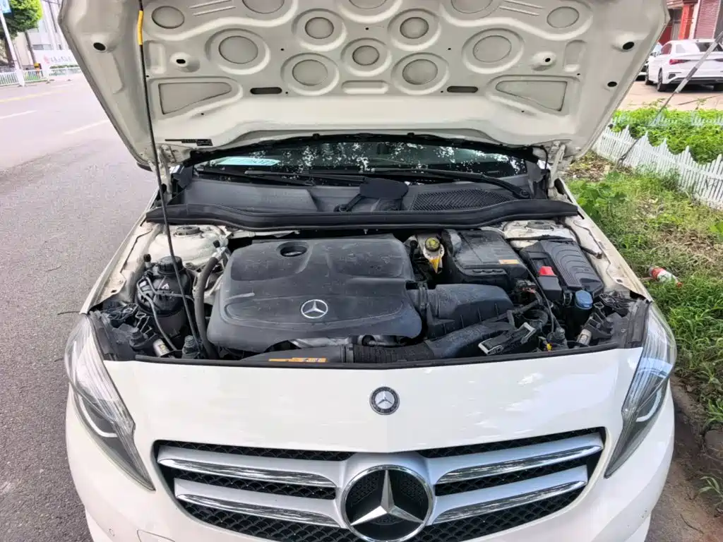 Mercedes-Benz A-Class 2015 — фото 20