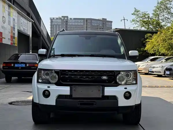 Land Rover Discovery 2010