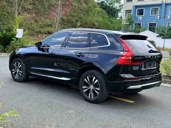 Volvo XC60 2022