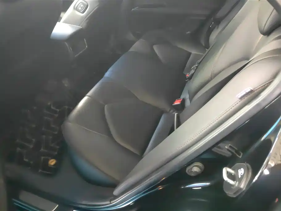 Toyota Camry 2024 — фото 11