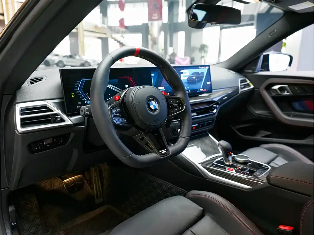 BMW M2 2025 — фото 10