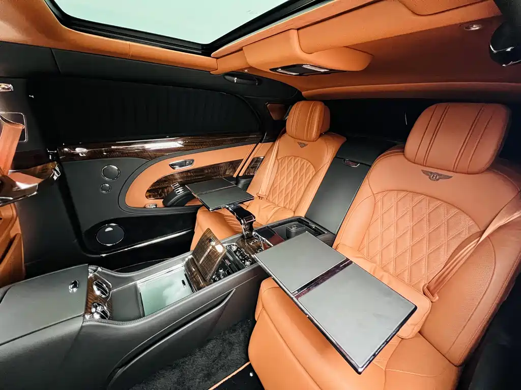 Bentley Mulsanne 2017 — фото 9