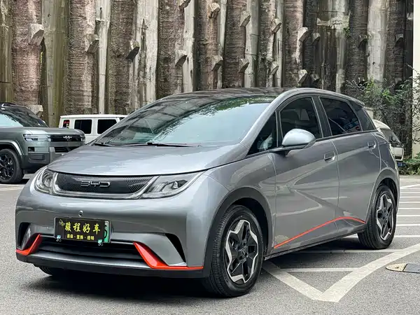 BYD Dolphin 2022