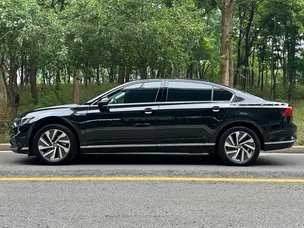 Volkswagen Magotan PHEV 2022