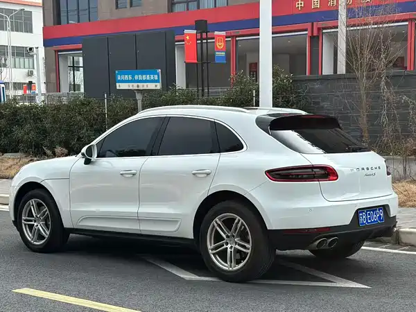 Porsche Macan 2016