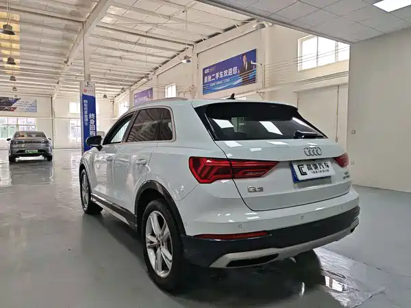 Audi Q3 2021