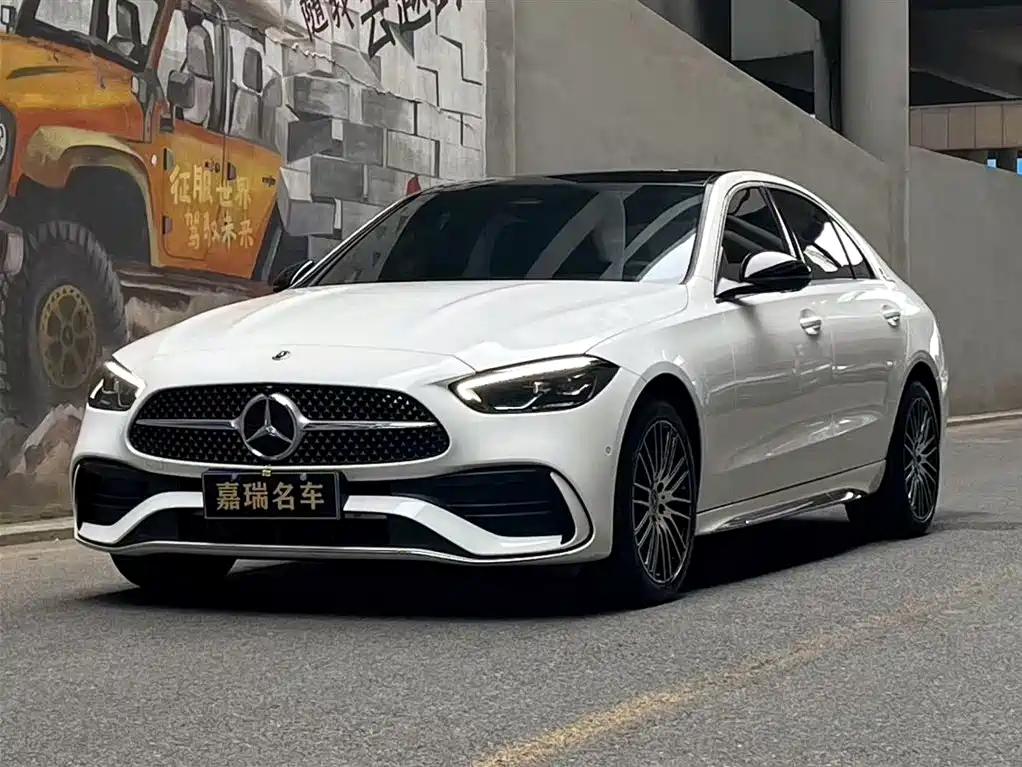 Mercedes-Benz C-Class 2025